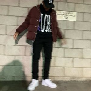 Meet your Posher, Jonathan